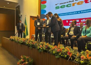 Turismo acessível: UEA firma acordo de cooperação técnica com Ministério do Turismo e lança livro sobre o perfil do turista com deficiência