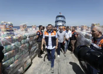 Operação Cheia 2025: Governador Wilson Lima acompanha o envio de ajuda humanitária para municípios do Madeira