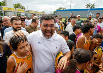 WILSON LIMA entrega Estádio Carlos Zamith revitalizado com nova iluminação e melhorias na estrutura