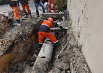 PREFEITURA reforça estrutura de rede de drenagem para evitar alagamentos no bairro Raiz
