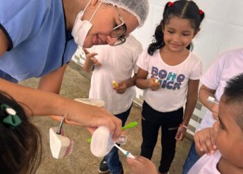 PREFEITURA promove ações de saúde em 150 unidades de ensino no Dia ‘D’ Mais Saúde Bucal na Escola