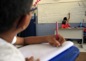Com ‘SUS da Educação’, governo quer reduzir desigualdades no ensino
