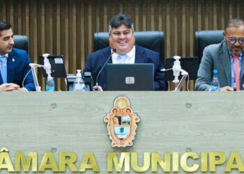 Presidente da CMM David Reis anuncia data de pagamento da segunda parcela do 13º e do abono natalino aos servidores da CMM