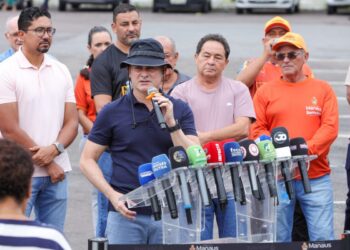 David Almeida entrega inéditos equipamentos  para coleta de resíduos orgânicos na cidade de Manaus