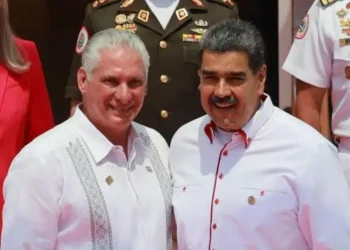 Ataque dos EUA à Venezuela: Milei comemora e Espanha pede ‘respeito ao direito internacional’; veja primeiras reações