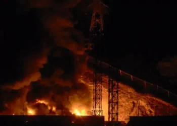 EUA realiza ataque em larga escala na Venezuela e capturam o ditador Nicolás Maduro