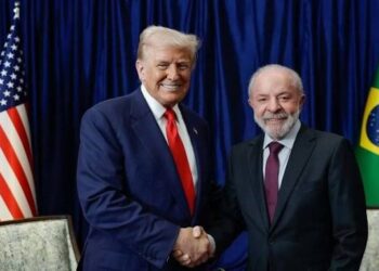 Em conversa com Trump, Lula confirma viagem a Washington