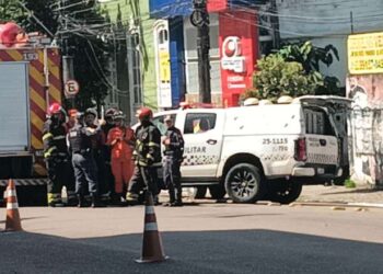 Suspeita de bomba no Centro de Manaus provoca pânico e rua precisa ser interditada