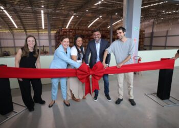 Governador Wilson Lima destaca bioeconomia, empreendedorismo e geração de renda durante inauguração de Centro de Distribuição da Natura