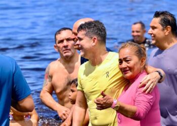 David Almeida resgata praia da Ponta Branca e devolve área de lazer às famílias da zona Sul