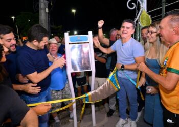 Prefeito de Manaus David Almeida entrega ecoponto, ecobarreira e revitaliza ponte histórica na zona Sul