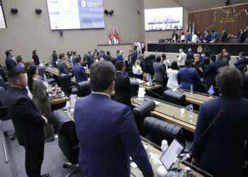 Prazo de inscrição para eleição ao Governo do AM termina na quinta