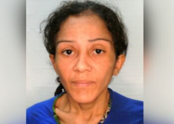 Mulher é condenada a 24 anos de prisão por matar marido e tentar assassinar criança