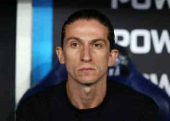 Filipe Luís, ex-Flamengo, é plano A para assumir clube europeu